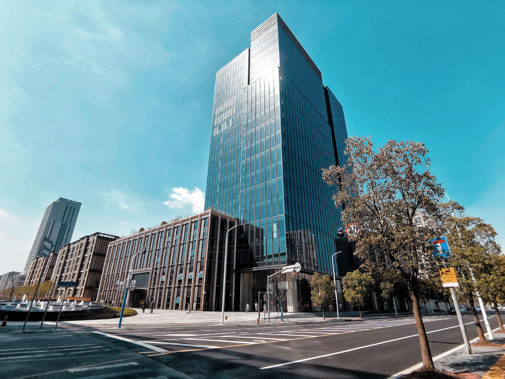 上海静安华发中心