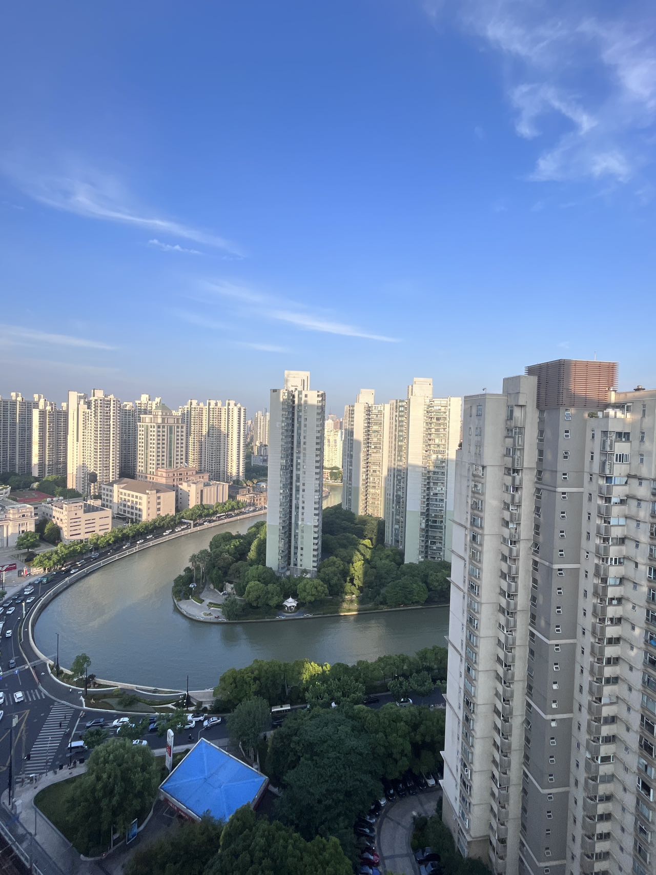 中期大厦